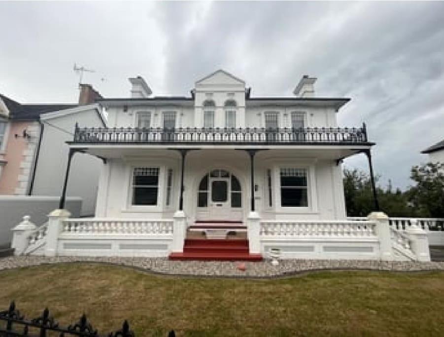 Hazeldene Hotell Aberaeron Exteriör bild